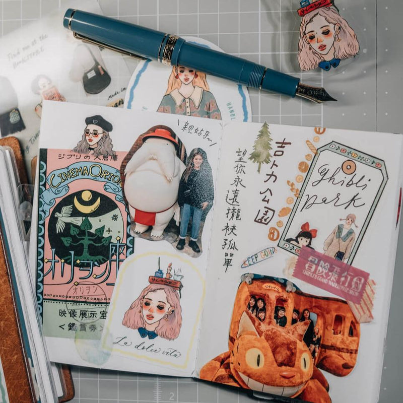 La Dolce Vita Passport Notebook: Woman Portrait