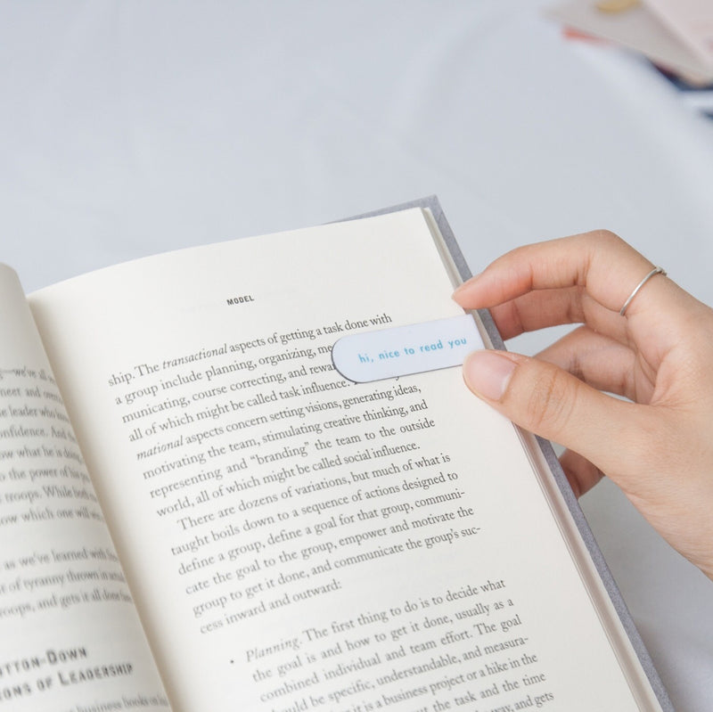 ease around Magnetic Bookmarks