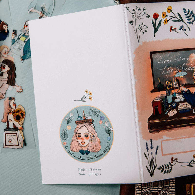 La Dolce Vita 10th Anniversary Notebook: Life is Beautiful
